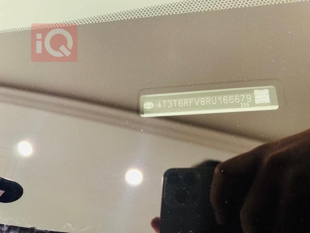 تۆیۆتا ڕاڤ 4